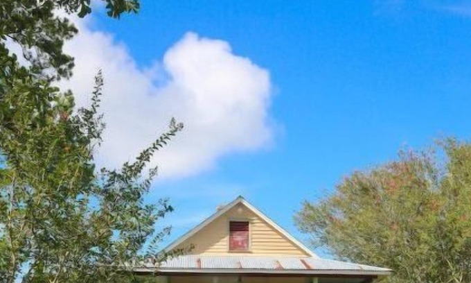 Breaux Bridge House | Maison de Lionne 4 Suites/Whole House