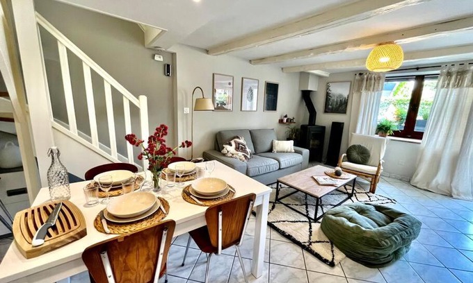 Messery House | Maison de village