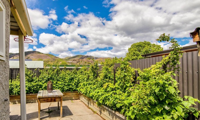 Lowburn Cottage | Maison des Molyneux - Cromwell Holiday Home