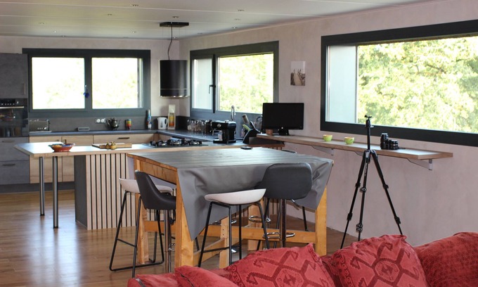 Betaille House | Maison Ecologique Avec vue sur la Forêt et la Vallée de la Dordogne !