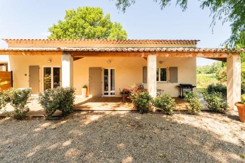 Moules House | Maison en campagne Arlésienne avec piscine