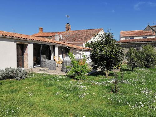 Le Bernard House | Maison en pierres avec jardin, 7 km des plages, 6 pers, 3 chambres - Le Bernard - FR-1-357-253
