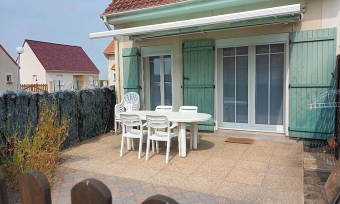 Berck-sur-Mer House | Maison Entière Située Dans un Hameau Clôturé, Avec Place de Parking Privative !