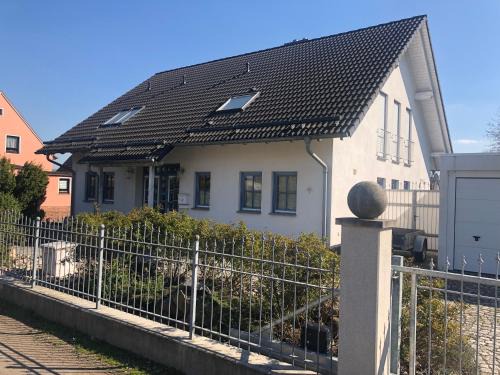 Chemnitz Apartment | Maison Euba am Zeisigwald