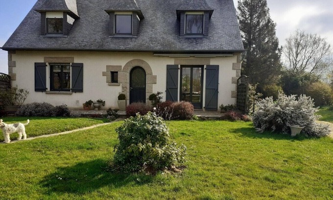 Langrolay-sur-Rance House | Maison Familiale ,située en Vallée de la Rance