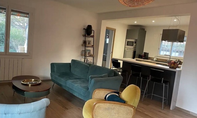 Gemenos House | Maison Familiale Avec Jardin et Piscine à Proximité de Marseille et Cassis