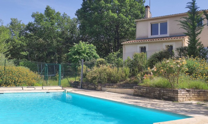 Lauris House | Maison Familiale en Luberon Dans le Village de Lauris à 3 kms de Lourmarin