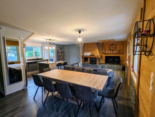 Travexin House | Maison Gite Le Bressaud