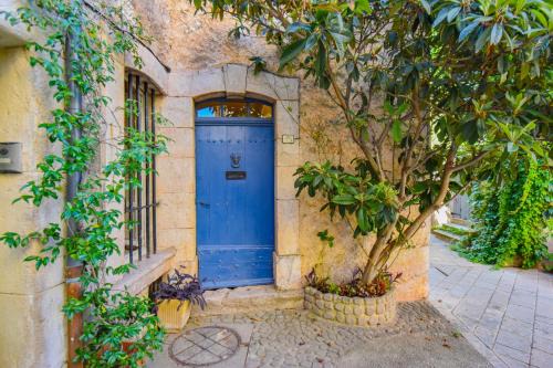 Villecroze House | Maison Maples- Le charme provençal