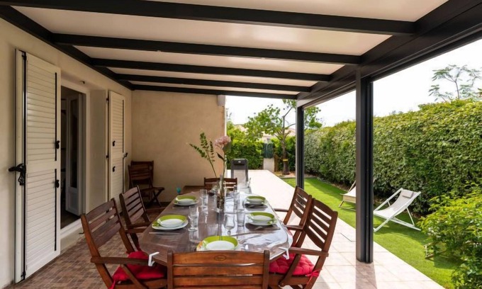Prunete House | Maison Michel by Interhome