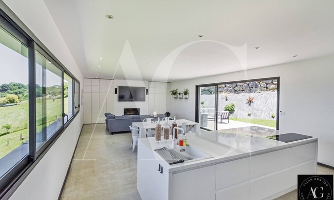 Urcuit House | Maison Moderne au Calme Dans la Campagne