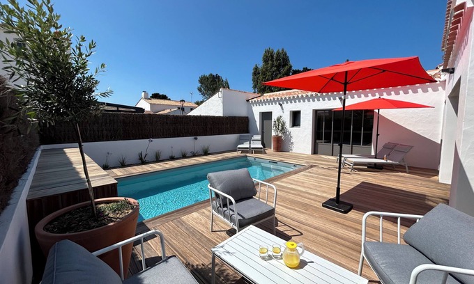 Noirmoutier-en-l'Ile House | Maison Neuve Piscine au Vieil à 5 mn des Plages