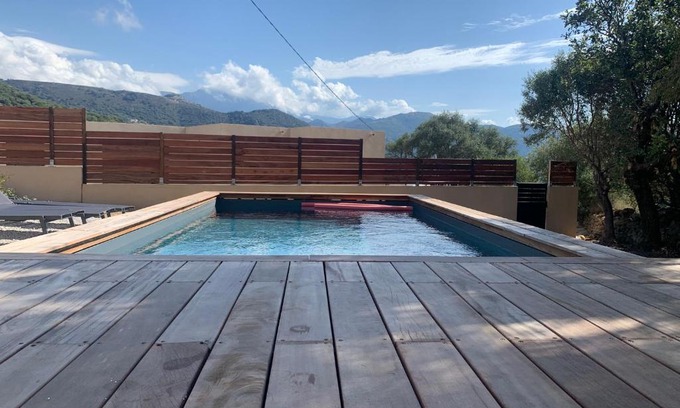 Corbara House | Maison neuve avec piscine