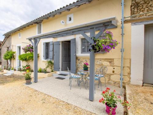 Cornille House | Maison périgourdine avec jardin, proche de Périgueux et Brantôme, idéale pour 4 personnes - FR-1-616-183
