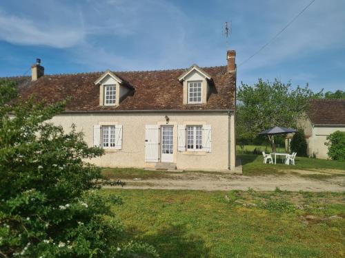Migne House | Maison plain-pied en Berry - Vue sur étang - Charges incluses - FR-1-591-748