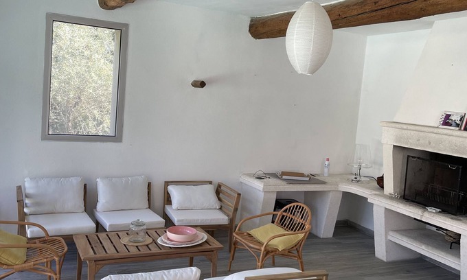 Graveson House | Maison Provençale Pour 8 Personnes