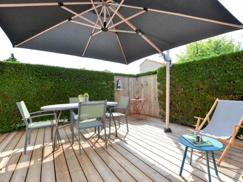 Les Mathes House | Maison Ravissante 4/5 pers, Jardin Privatif, Parking, Résidence Piscine - FR-1-705-4
