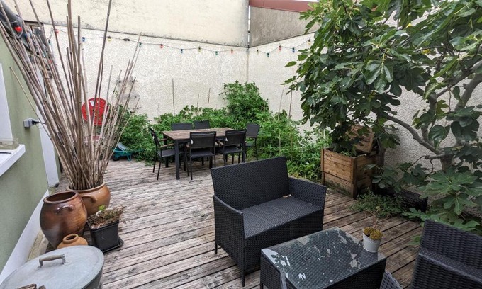 Montreuil Apartment | "Maison verte" - terrasse - parking - 10min du métro