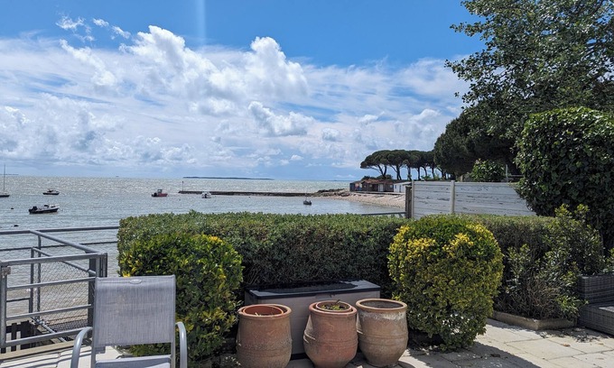 Mauzac House | Maison vue mer