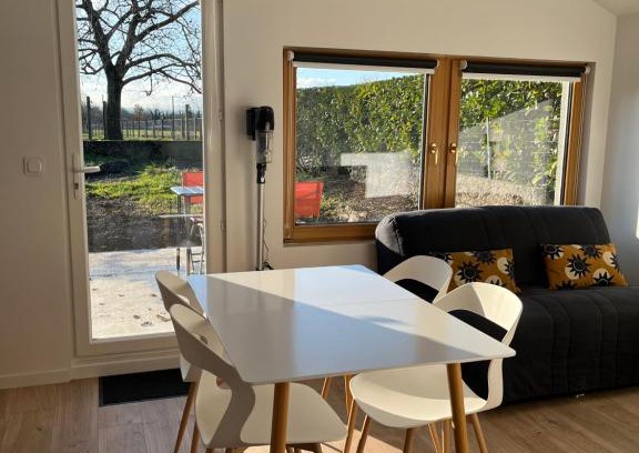 Bregnier-Cordon House | Maisonnette avec parking privé et local à velos