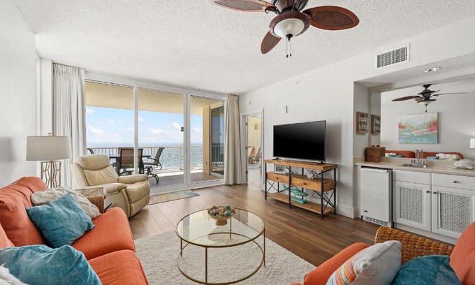 Long Beach House | Majestic Beach Resort #1309-2 by Book That Condo