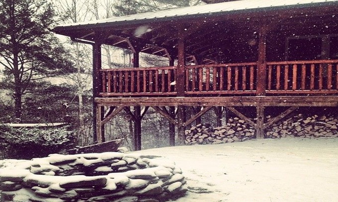 Waynesville Cabin | Majestic Mountain Log Cabin in Western North Carolina
