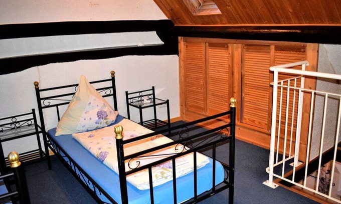 Berlingen House | Make a few days of blue holiday home "BLUE 2"Netflix/Alexa