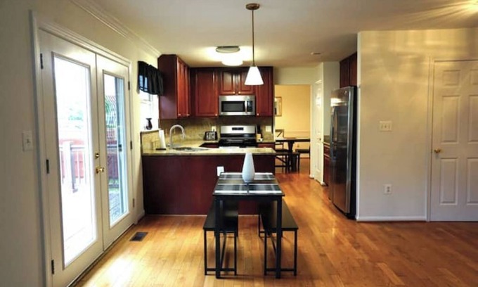 Dale City House | Make memories with us in the DMV