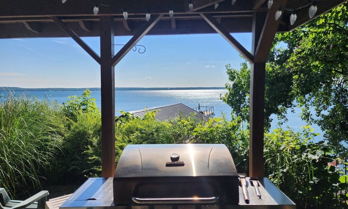 Geneva House | Make Our Lake Home, Your Home Away from Home, All the Necessities That You Need