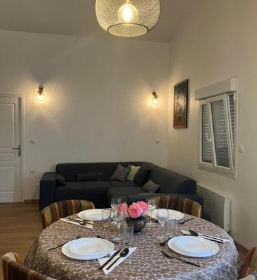 Boutiers-Saint-Trojan House | Makivka - A 5 min de Cognac - Maison entière avec 2 chambres