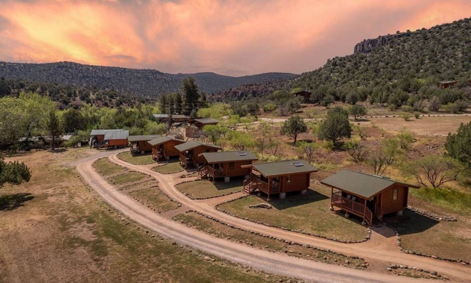 Cornville Cabin | Malachite Cabin: Reconnect in a Creekside Haven