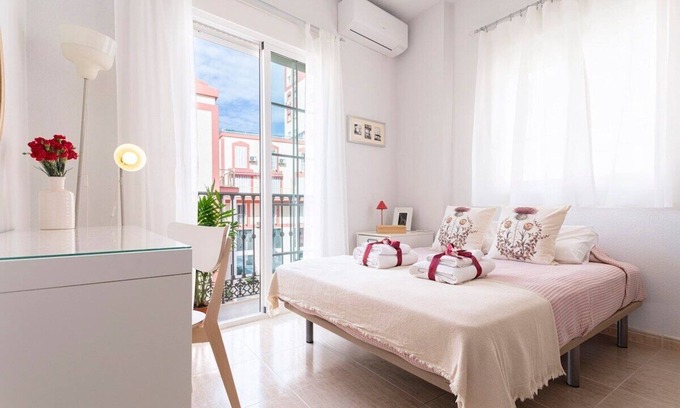 El Ejido Apartment | -MalagaSunApts- Bright City Centre Studio