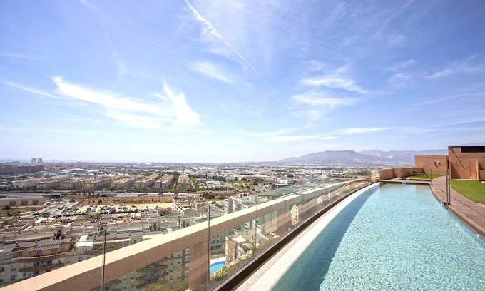 Hacienda Bizcochero Apartment | -MalagaSunApts-SkyGarden Teatinos Pool Fitness Playground