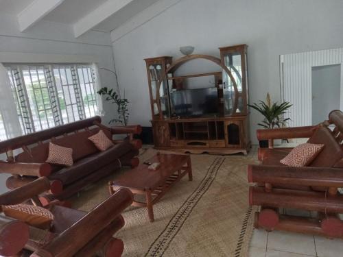 Suva House | MalaudeAirBNB