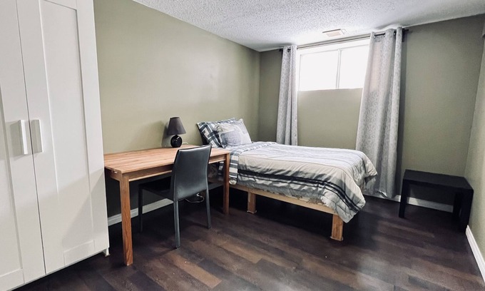 North Central Edmonton House | Male accommodation only Close to NAIT/Kingsway Mall/Downtown