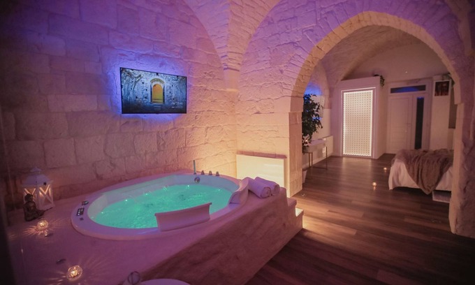 Martina Franca Bed & Breakfast | Malely Suite in Martina Franca – A Romantic Getaway for Couples in Puglia, Italy