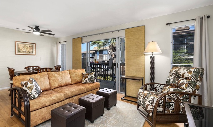 Historic Kailua Village Condo | Malia Kai#18: Beautiful Townhome in Heart of Kona Town: Walk to everything!