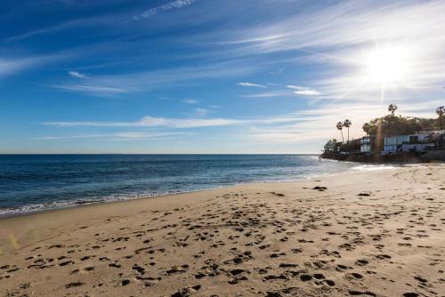 Central Malibu Apartment | Malibu Nature Escape - 2BR Hideaway Nestled in the Woods, Minutes from the Beach