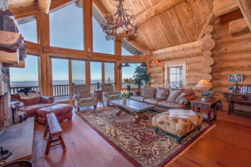 Beech Mountain House | Mansion In The Sky