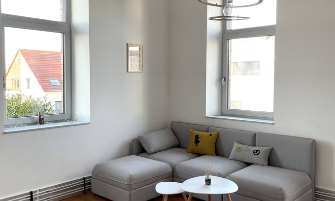 Stutzheim-Offenheim Apartment | Maple Apartment