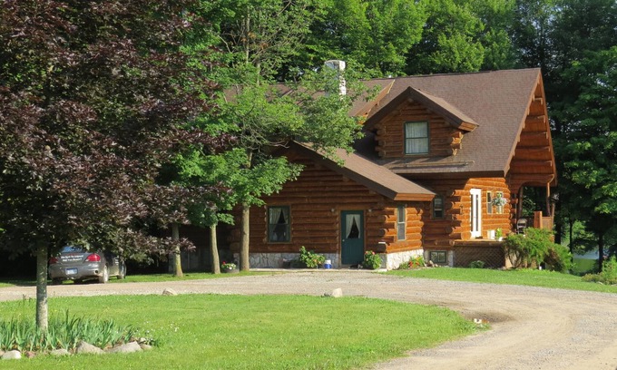 Tustin Cabin | Maple Lane Lake House