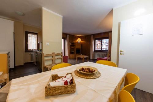 Madonna di Campiglio Apartment | MaR Maturi Appartamenti con due bagni ideali per 6 e 10 persone nel centro di Campiglio