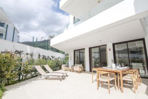 Fuengirola Apartment | Mara's Apartments Higuerón West - Garden Suite - Like a House