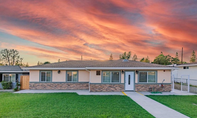 San Gabriel Valley House | @ Marbella Lane - Cozy 7BR Property Near Claremont