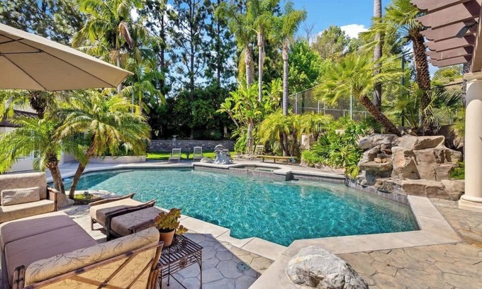Placentia House | @ Marbella Lane - Tranquil Country Escape Getaway