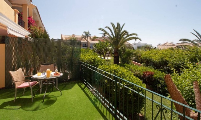 Urbanizacion Costabella Apartment | Marbella Las Chapas Semarango Beach Flat 1 minute