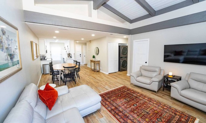 Oak Creek Apartment | Marc's Red Rock Retreat - 2 Primary Suites 2 Bath