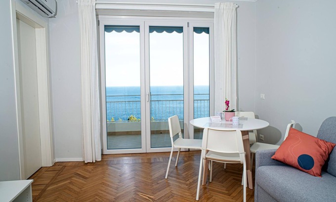 Sanremo Apartment | Marconi 442