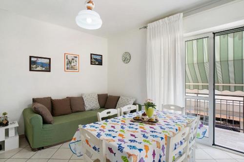 San Bartolomeo al Mare Apartment | Mari Fior