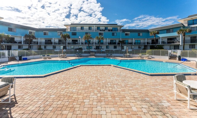 Flagler Beach Condo | Maria Beautiful Beachfront Condo, sleeps up to 8. BIG DISCOUNTS NOW